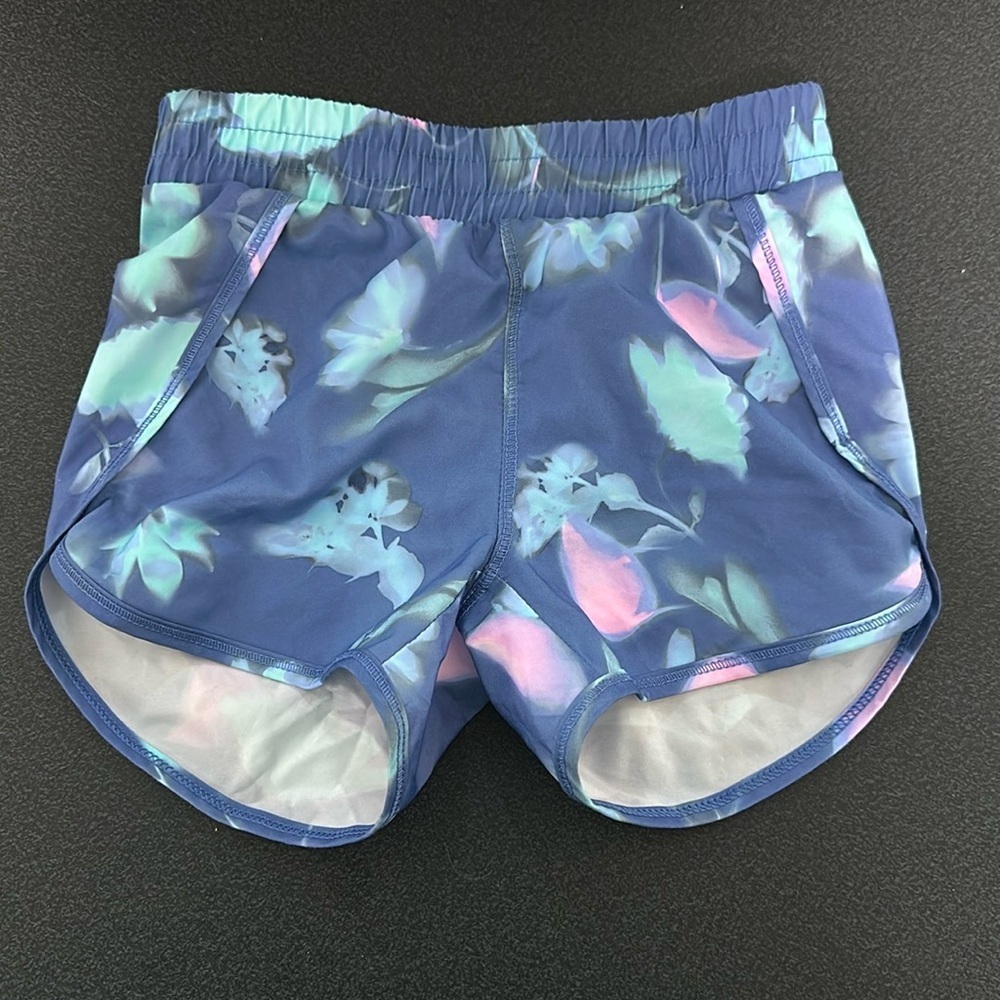 All in motion shorts
